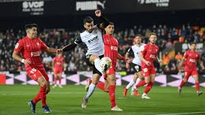 Valencia HC 29-29 Sevilla BM Lance del partido entre Valencia HC y Sevilla BM con empate a 29 goles